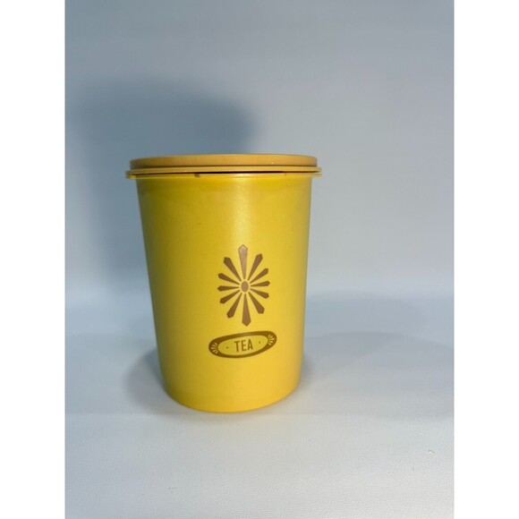 Tupperware Servalier Vintage Yellow Tea 5 cup CANISTER 811-2 w/ Lid 812-1 - Picture 1 of 11